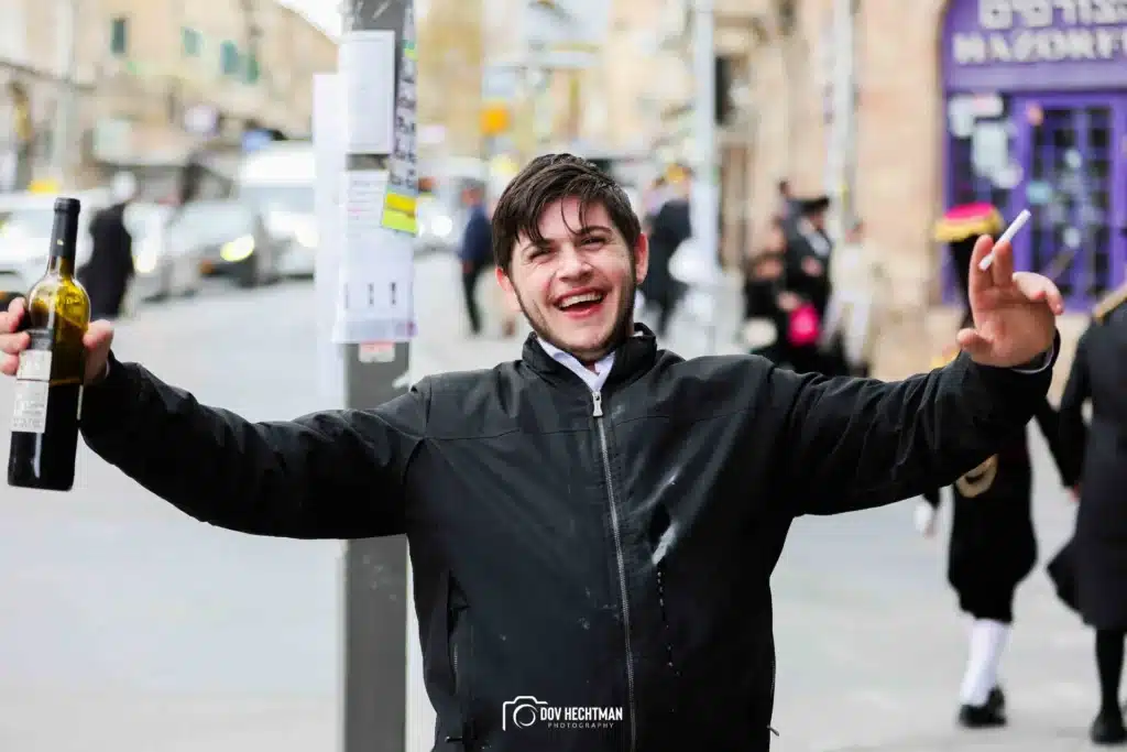 גלריה מאווירת פורים המיוחדת מסמטאות מאה שערים