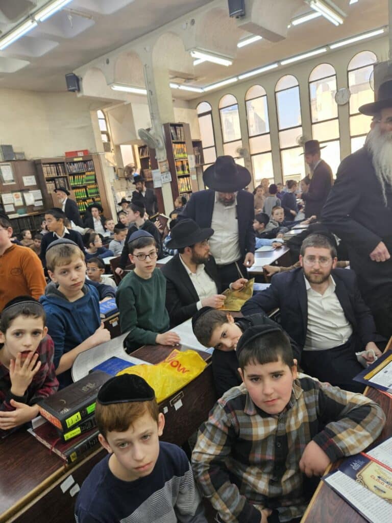 שלוש הקבלות שהגר"י זילברשטיין ביקש מהילדים - צפו