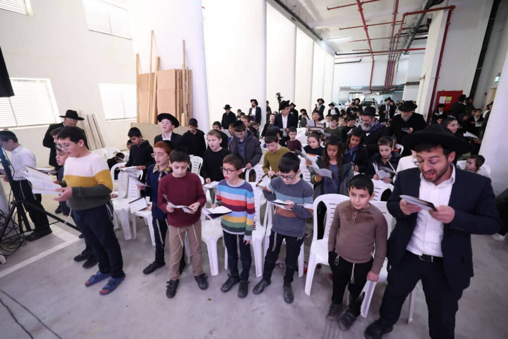 גלריה: המעמד המרטיט במעמקי האדמה ברמת שלמה