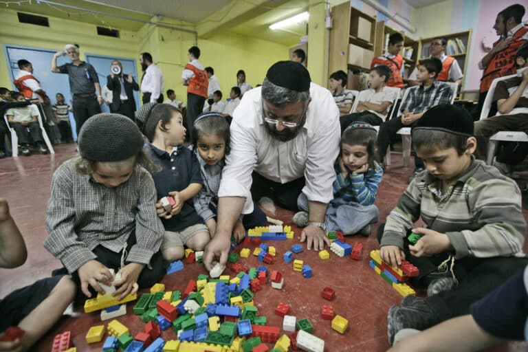 בצל מצב החירום: משרד הפנים בשורת הקלות לרשויות