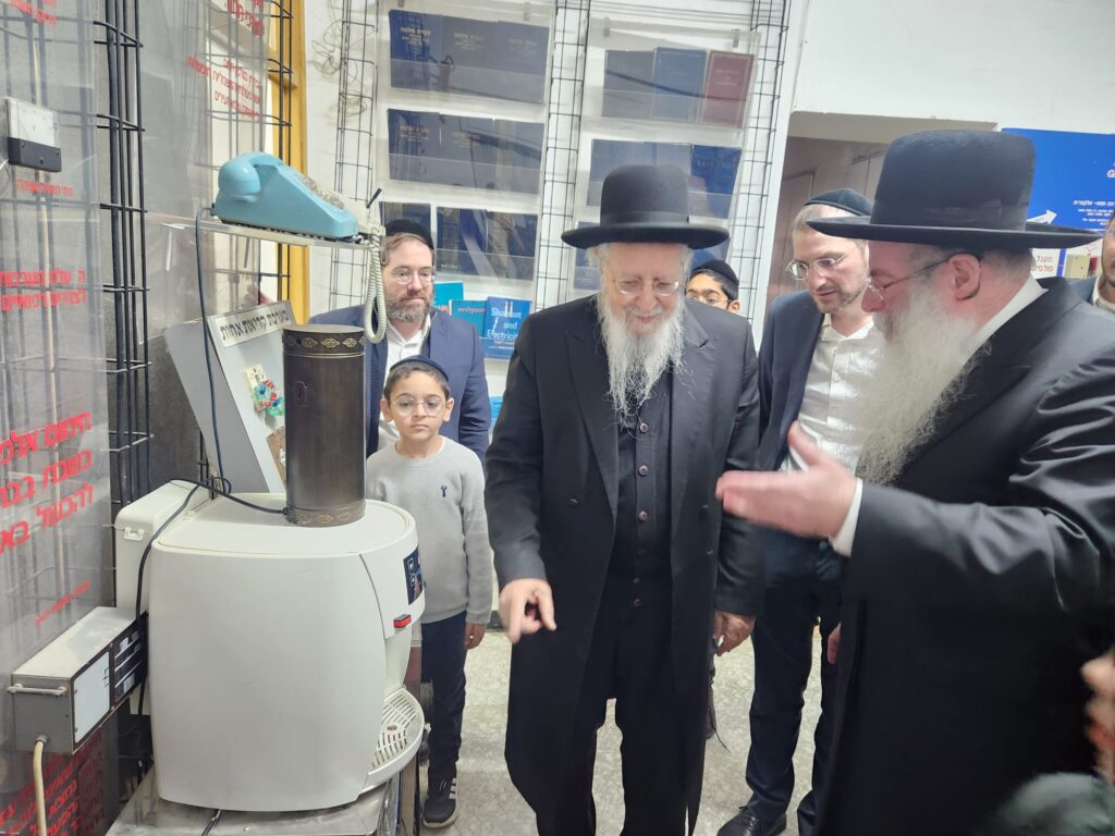 גאב"ד 'כתר תורה' הגרש"י זעפראני הגיע לביקור מיוחד בבית המכון המדעי טכנולוגי להלכה