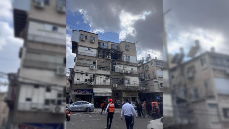 פצוע בינוני ונזק כבד למבנים בעיר