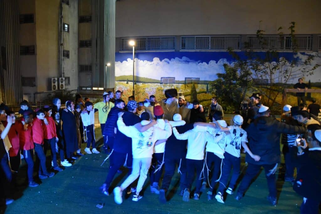 חגיגות פורים עם הגאון הרב יצחק דוד גרוסמן