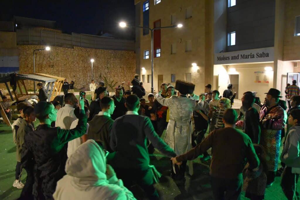 חגיגות פורים עם הגאון הרב יצחק דוד גרוסמן