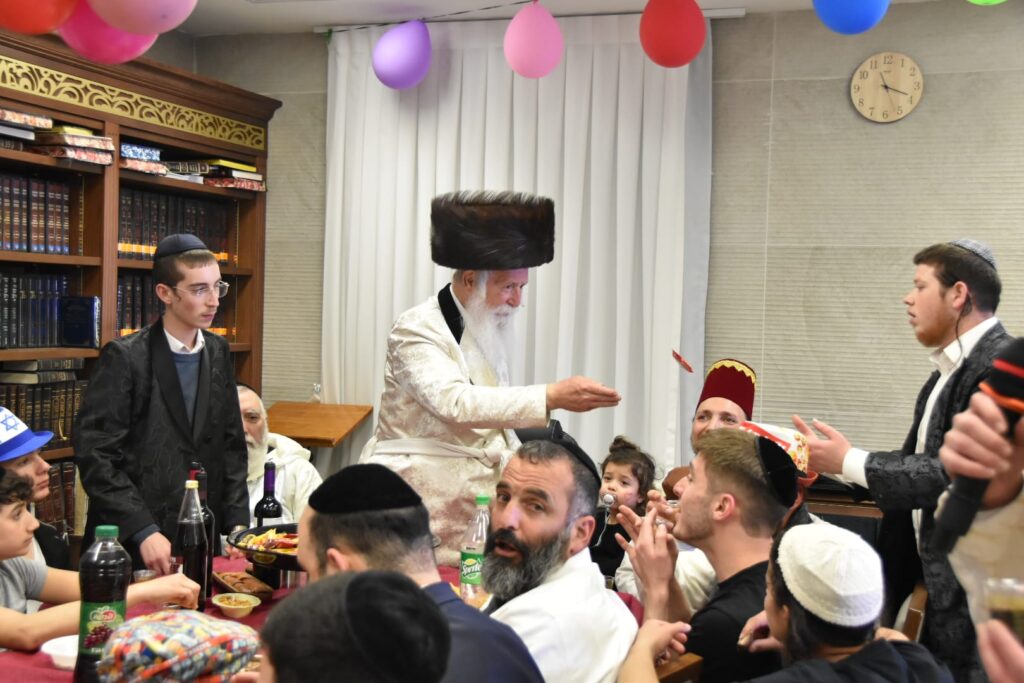 חגיגות פורים עם הגאון הרב יצחק דוד גרוסמן