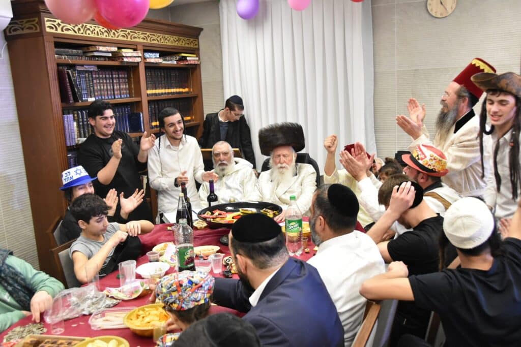 חגיגות פורים עם הגאון הרב יצחק דוד גרוסמן