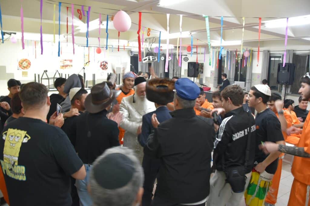 חגיגות פורים עם הגאון הרב יצחק דוד גרוסמן