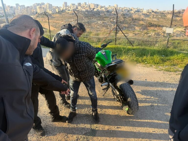 הרים גלגל ולא שעה לקריאות השוטרים: זה העונש שקיבל