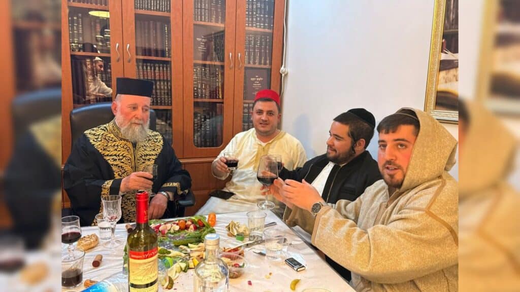 איצקוביץ': בין האזעקות לחגיגות הפורים בצל ההנחיות