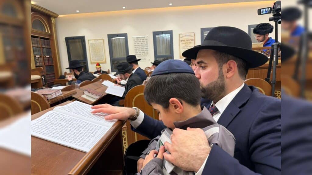 איצקוביץ': בין האזעקות לחגיגות הפורים בצל ההנחיות