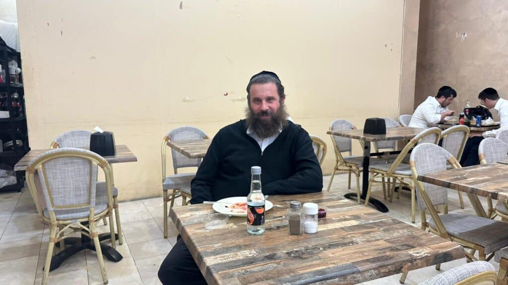 איצקוביץ': בין האזעקות לחגיגות הפורים בצל ההנחיות