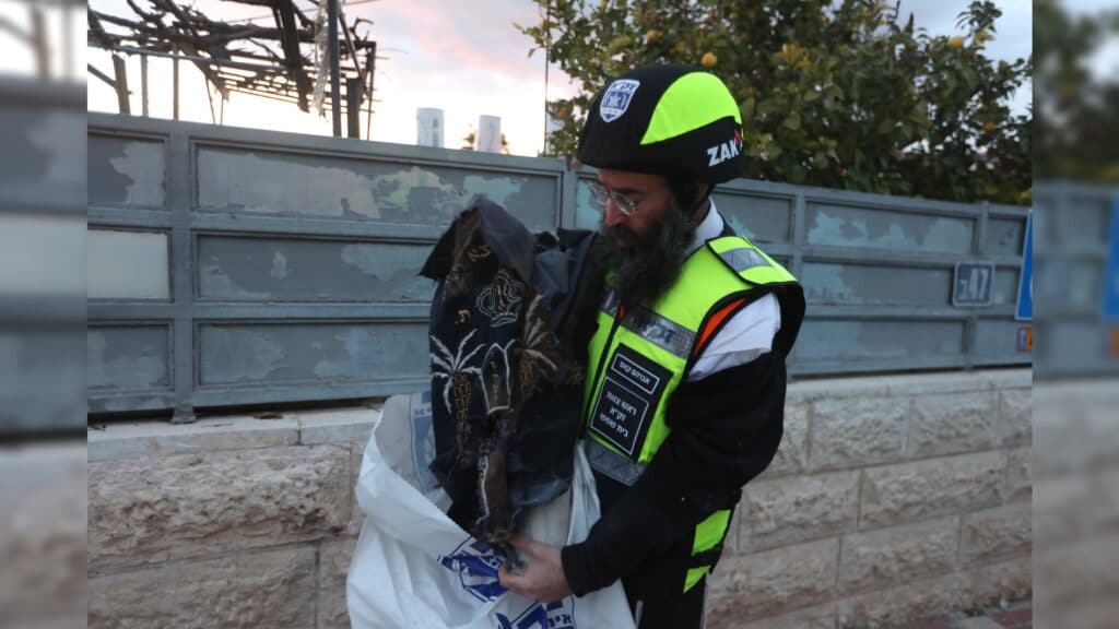 איצקוביץ': בין האזעקות לחגיגות הפורים בצל ההנחיות
