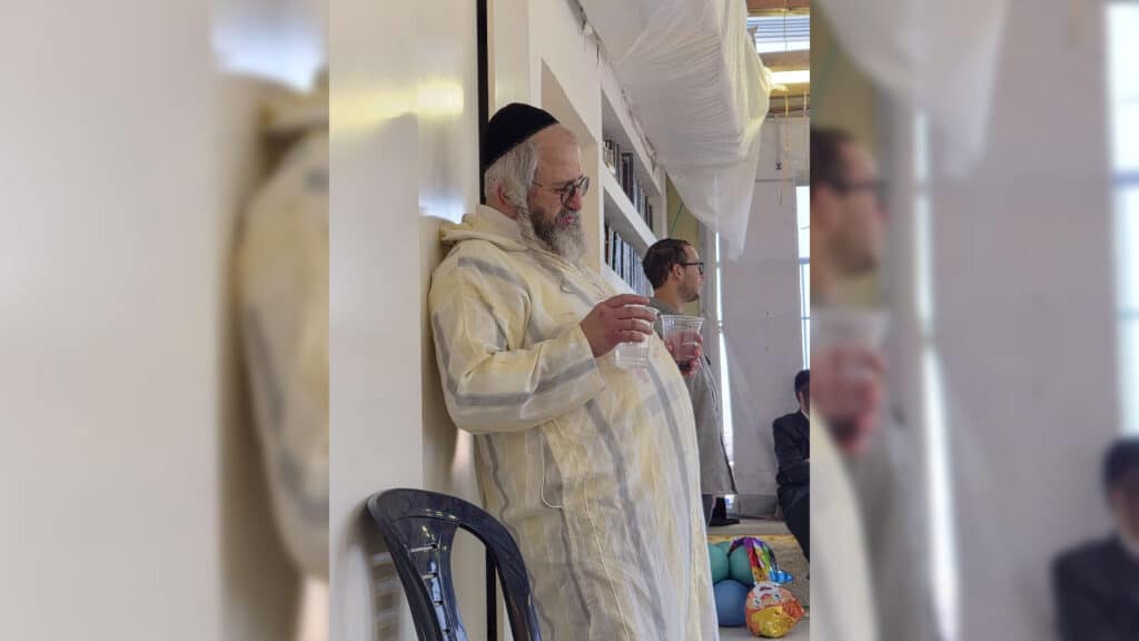 איצקוביץ': בין האזעקות לחגיגות הפורים בצל ההנחיות