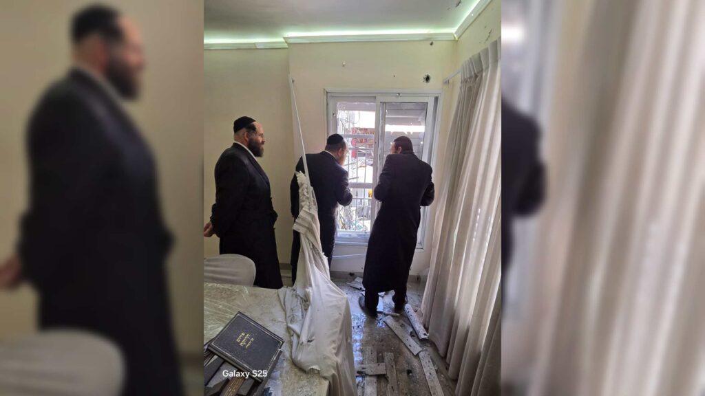 איצקוביץ': בין האזעקות לחגיגות הפורים בצל ההנחיות