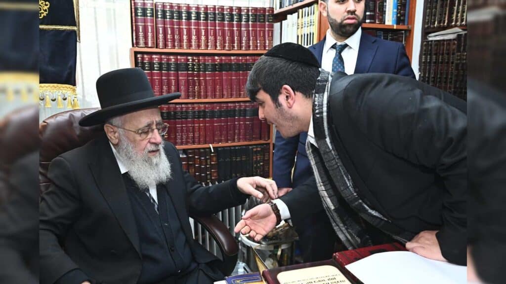 איצקוביץ': בין האזעקות לחגיגות הפורים בצל ההנחיות