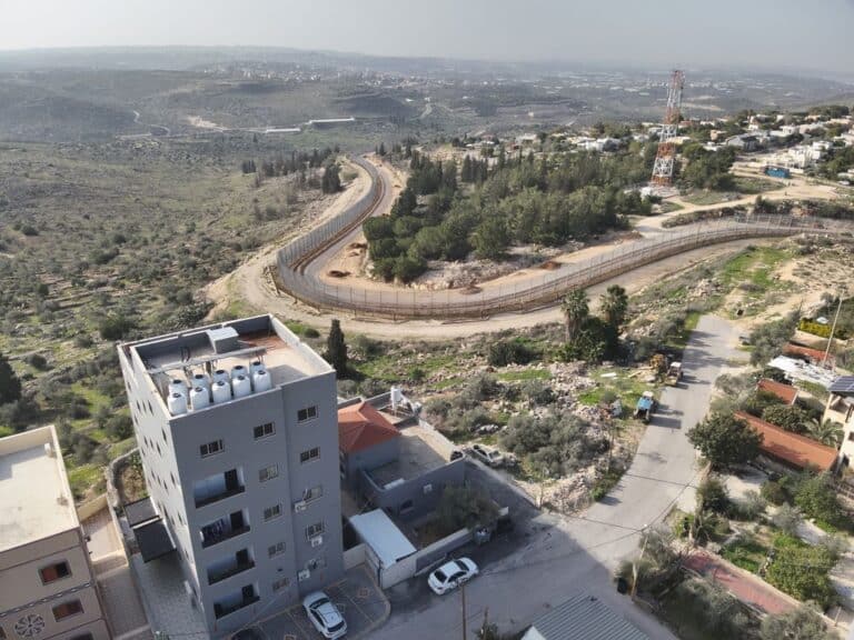 איום ביטחוני: המגדל שמתצפת על בתי התושבים בשומרון