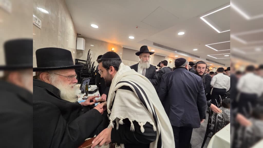 איצקוביץ': הסמנכ"ל במקלט, היחצ"ן בלימוד והברכה בפארק