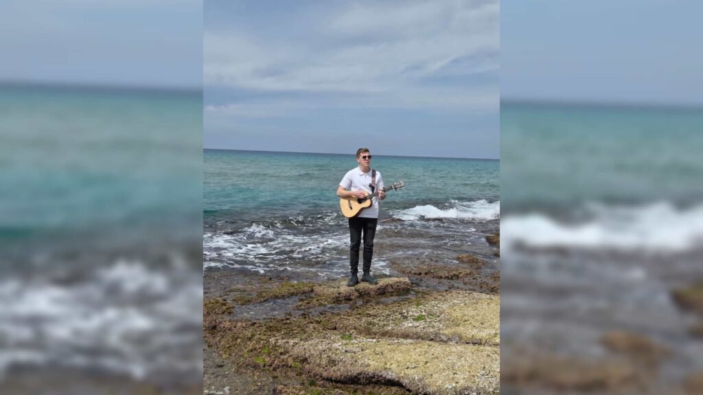 איצקוביץ': הסמנכ"ל במקלט, היחצ"ן בלימוד והברכה בפארק