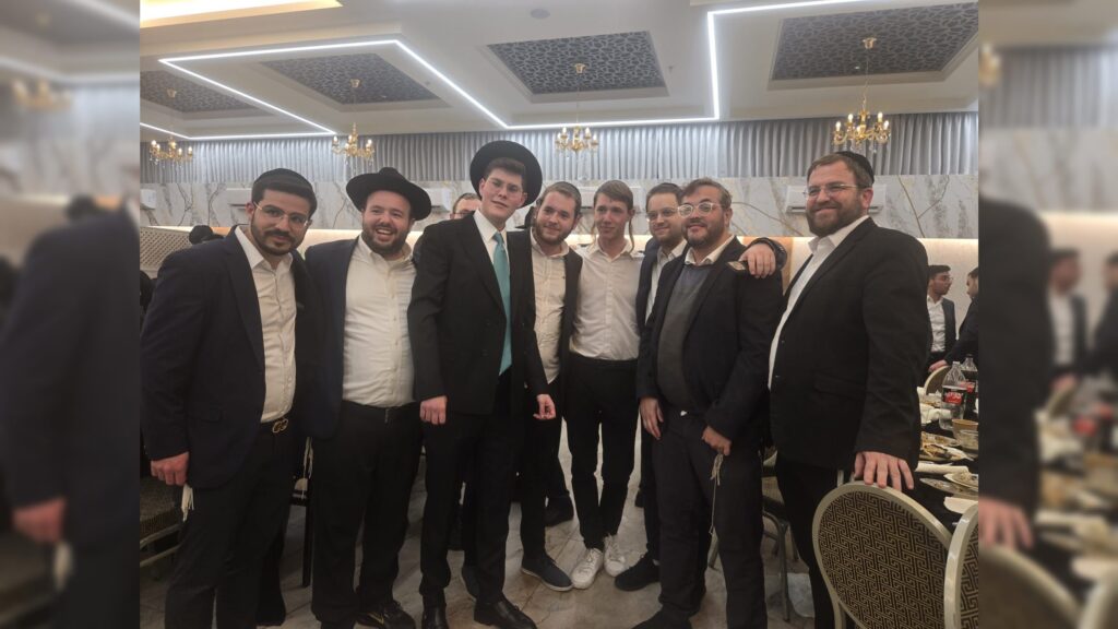 איצקוביץ': הסמנכ"ל במקלט, היחצ"ן בלימוד והברכה בפארק