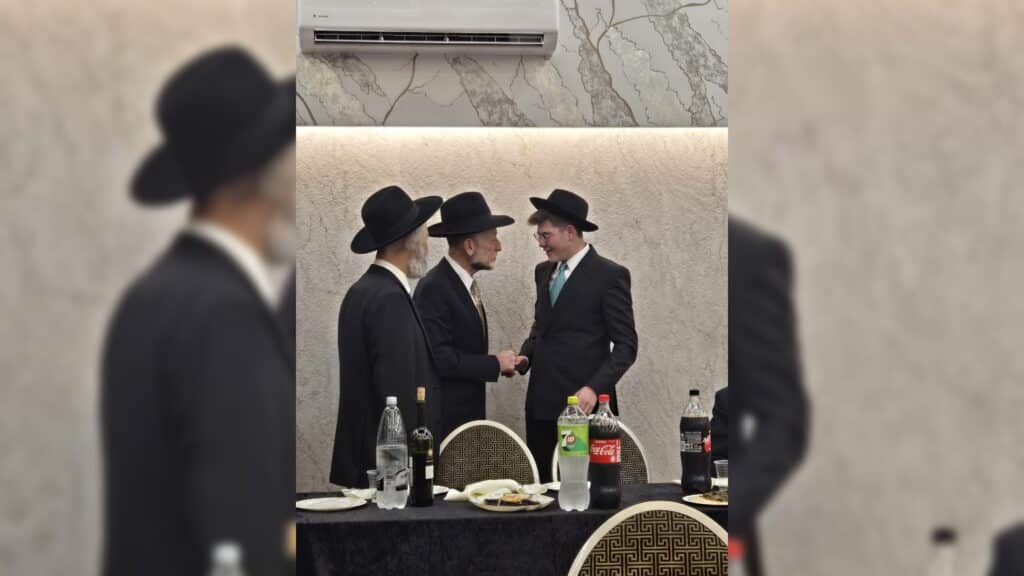 איצקוביץ': הסמנכ"ל במקלט, היחצ"ן בלימוד והברכה בפארק