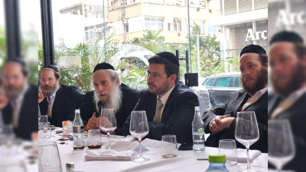 איצקוביץ': הסמנכ"ל במקלט, היחצ"ן בלימוד והברכה בפארק