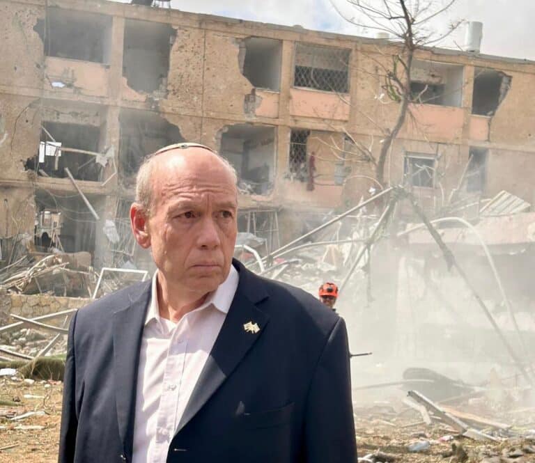 "להפיק לקחים מכשלי ההגנה האווירית"