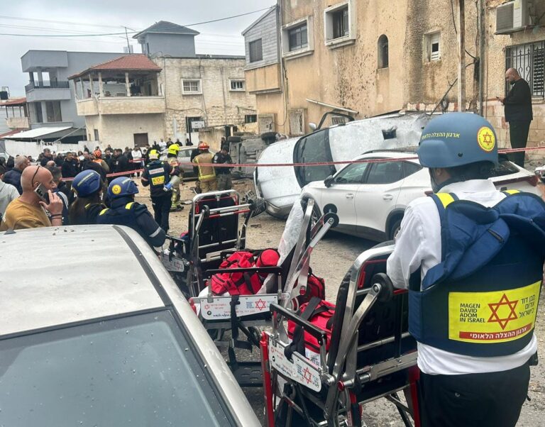 בתוך דקות שיגור כפול מאיראן; 5 פצועים קל בכפר קאסם