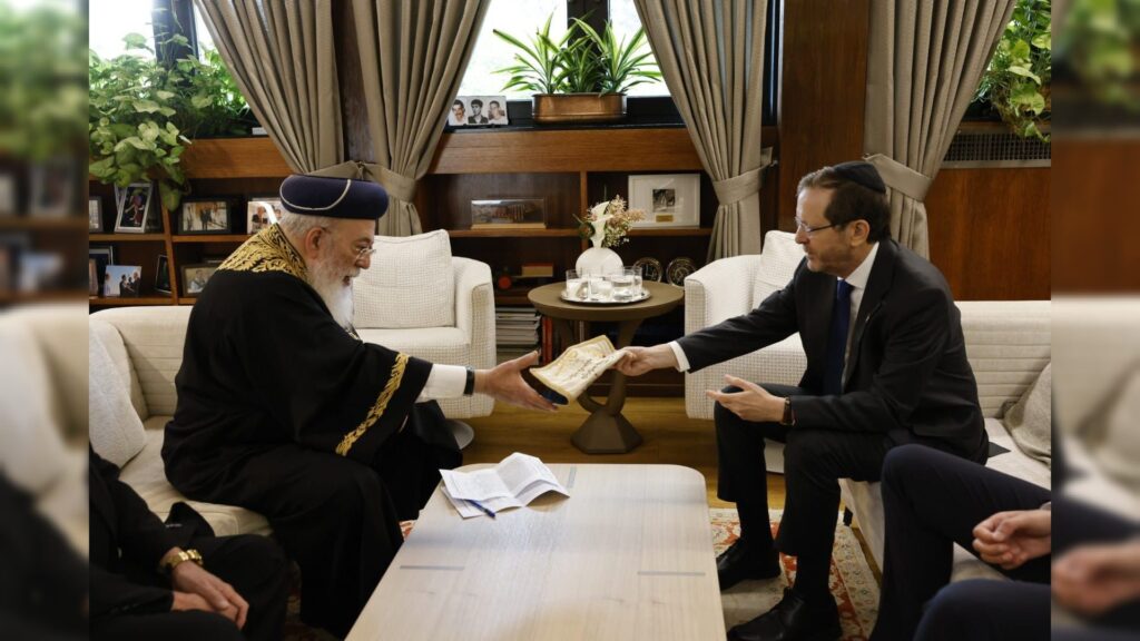 השיחה שלא נערכה ואלו שדווקא כן - כך משנים את המציאות בעולם