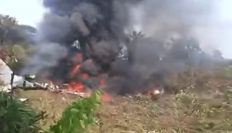 מטוס צבאי ובו 125 לוחמים התרסק באמזונס