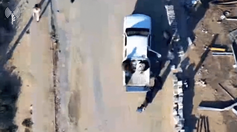 חוליית מחבלים חמושה חוסלה מהאוויר בדרכה לפגוע בלוחמים