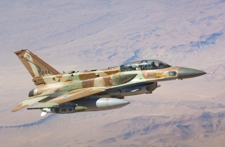 צה״ל נכנס לתמונה: תקיפה לילית נגד צבא אסד בדרום סוריה