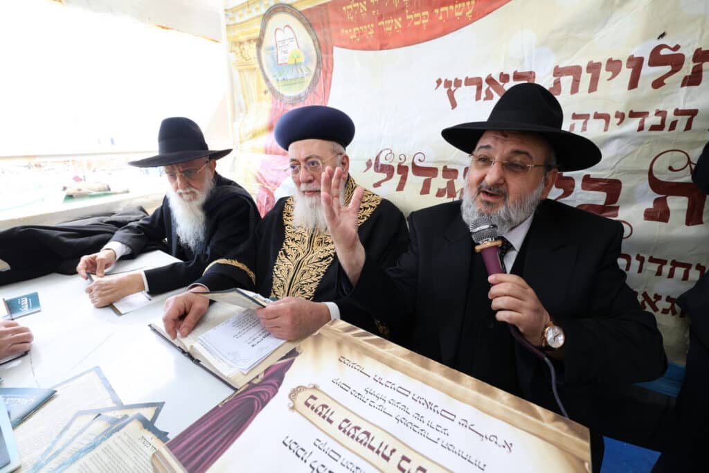 הרבנים ביערו מעשרות בערב שביעי של פסח בים הגדול