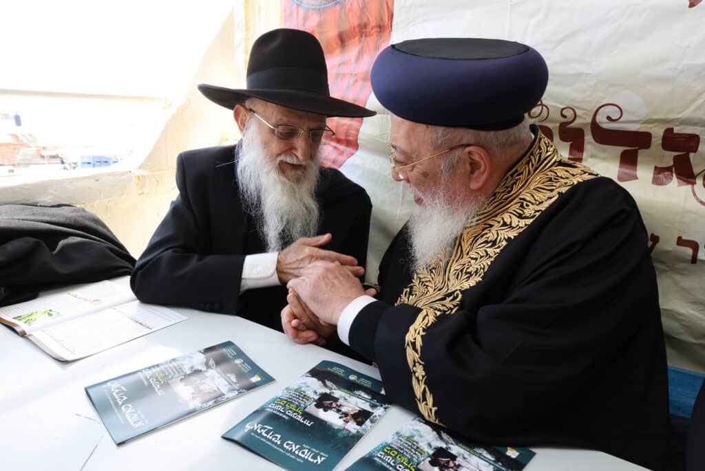 הרבנים ביערו מעשרות בערב שביעי של פסח בים הגדול