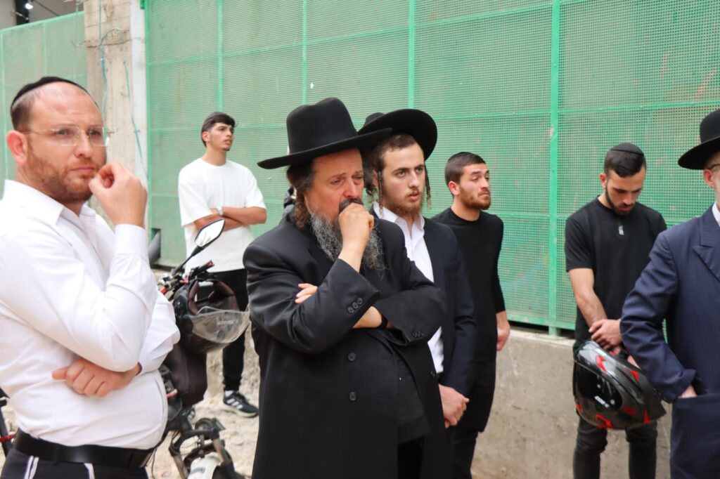 בני ברק: רבנים ואישי ציבור ליוו למנוחות את מזכה הרבים