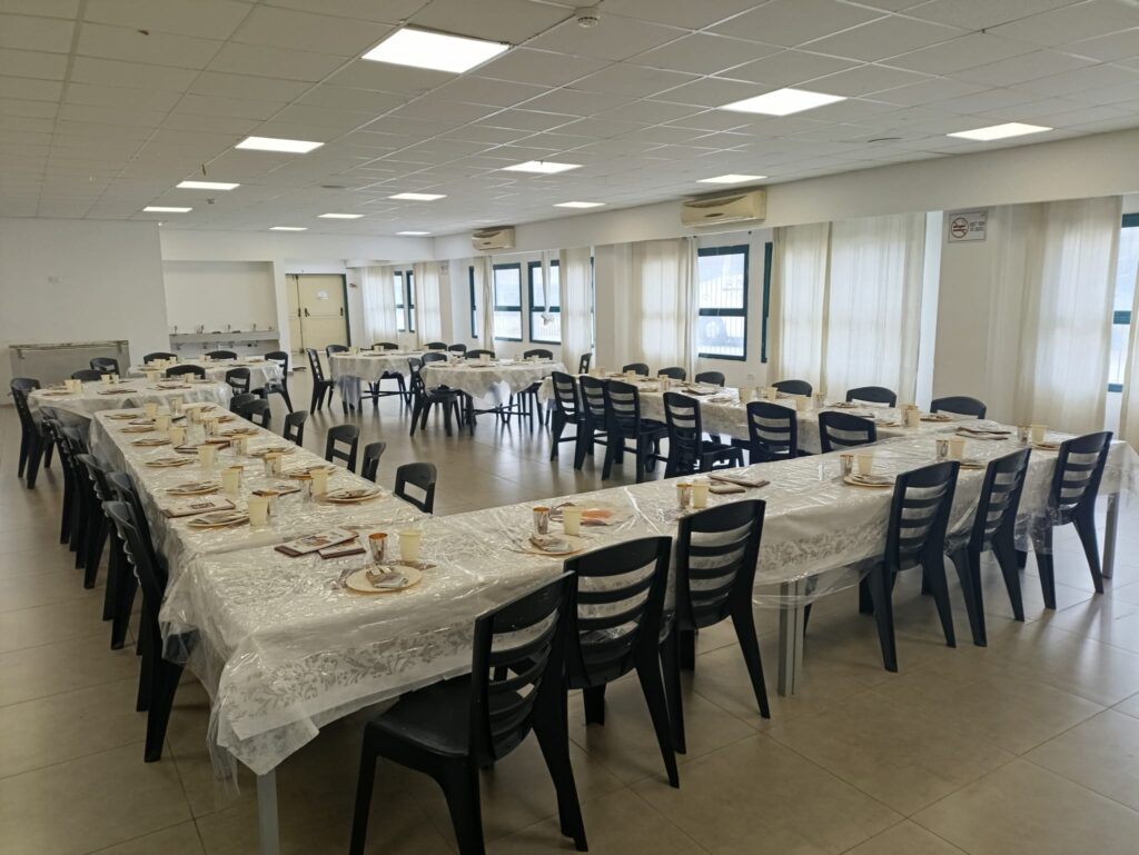 שיא חסר תקדים: 1,300 סדרים וחצי מיליון ערכות מצות שיא חסר תקדים: 1,300 סדרים וחצי מיליון ערכות מצות