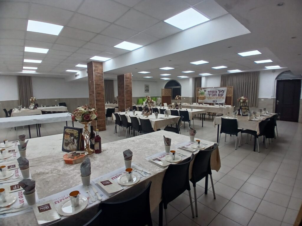 שיא חסר תקדים: 1,300 סדרים וחצי מיליון ערכות מצות שיא חסר תקדים: 1,300 סדרים וחצי מיליון ערכות מצות