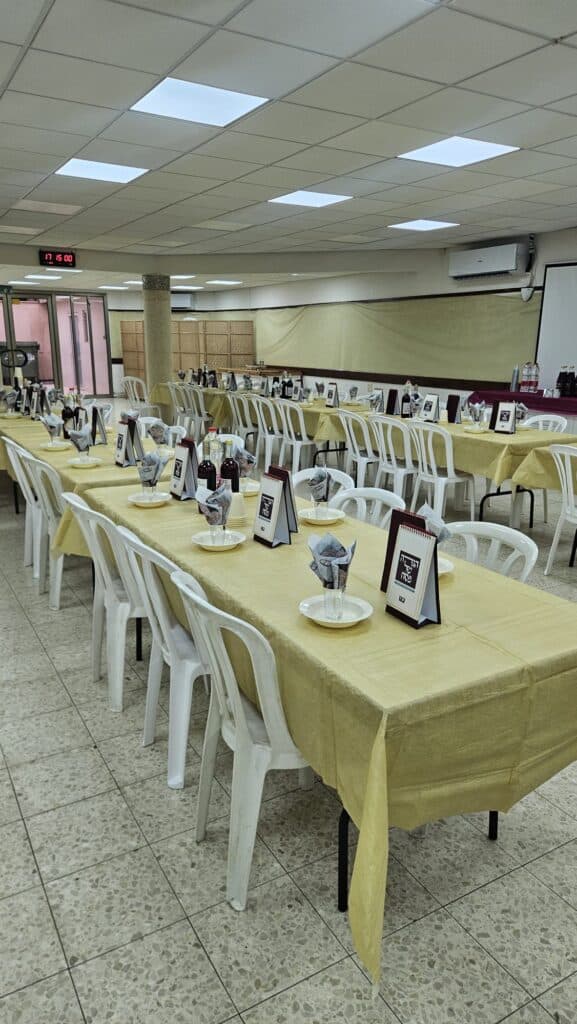 שיא חסר תקדים: 1,300 סדרים וחצי מיליון ערכות מצות שיא חסר תקדים: 1,300 סדרים וחצי מיליון ערכות מצות