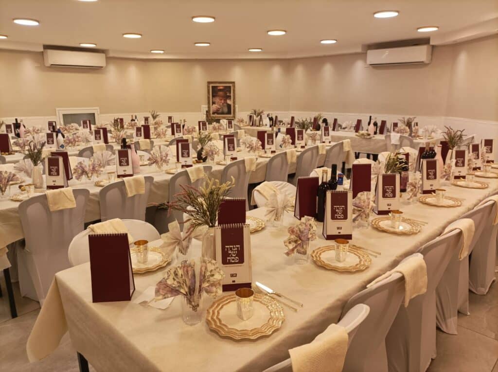 שיא חסר תקדים: 1,300 סדרים וחצי מיליון ערכות מצות שיא חסר תקדים: 1,300 סדרים וחצי מיליון ערכות מצות