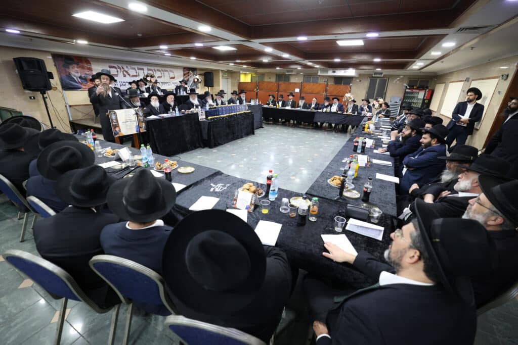 גלריה: המעמד לרגל הוצאת ספרו של חכם בן ציון אבא שאול