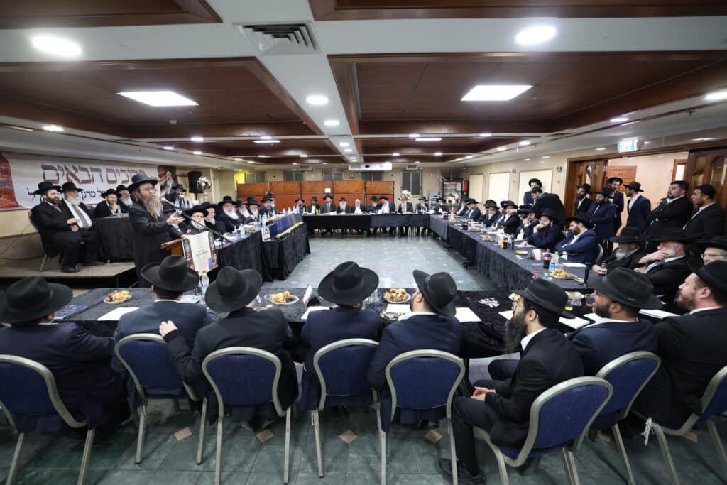 גלריה: המעמד לרגל הוצאת ספרו של חכם בן ציון אבא שאול