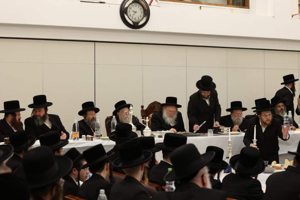 גלריה: ההילולא של בעל ההיכל הברכה בחצר קאמארנא