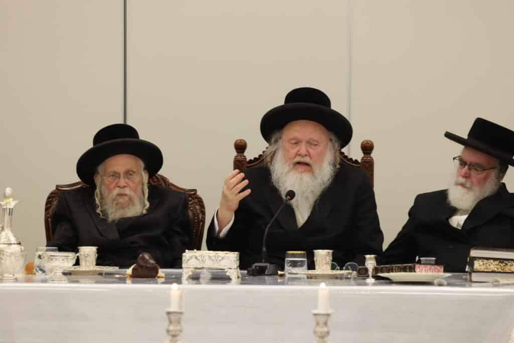 גלריה: ההילולא של בעל ההיכל הברכה בחצר קאמארנא