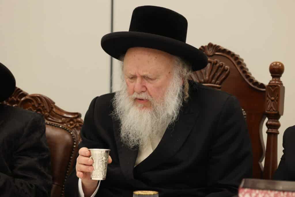 גלריה: ההילולא של בעל ההיכל הברכה בחצר קאמארנא