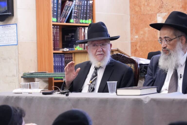 הגר"צ מאזוז במתקפה: "התורה תשאר על אפם וחמתם"