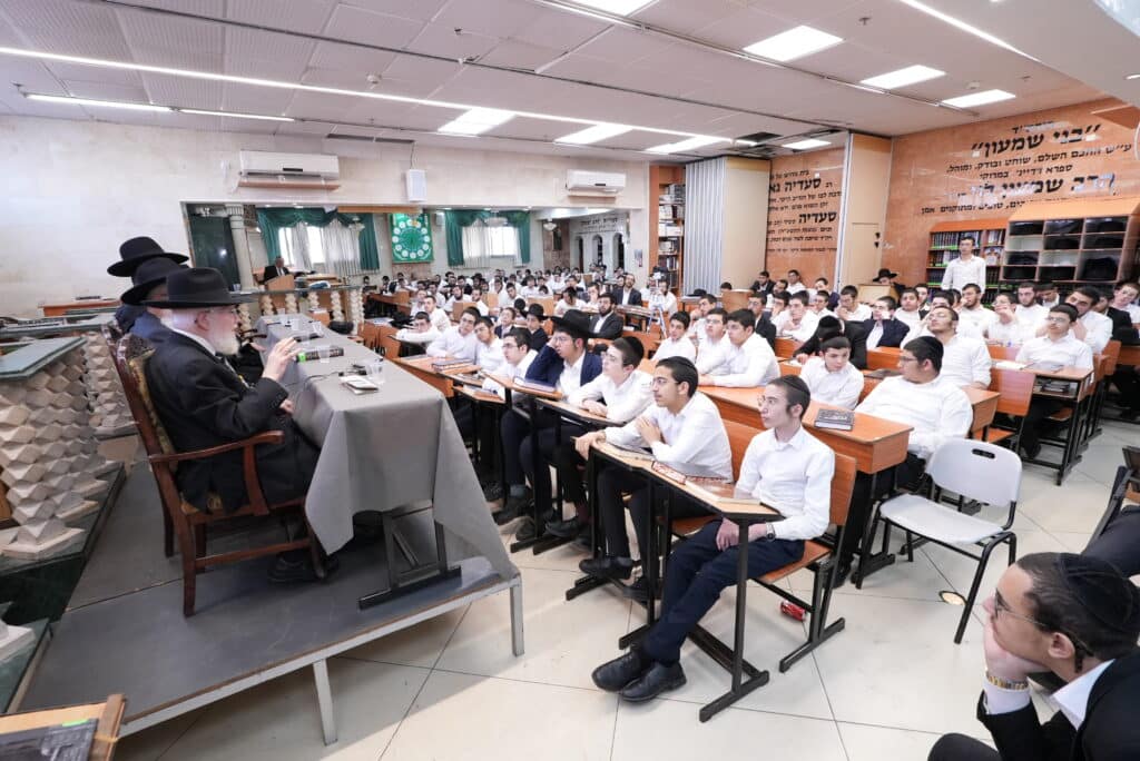 הגר"צ מאזוז במתקפה: "התורה תשאר על אפם וחמתם"