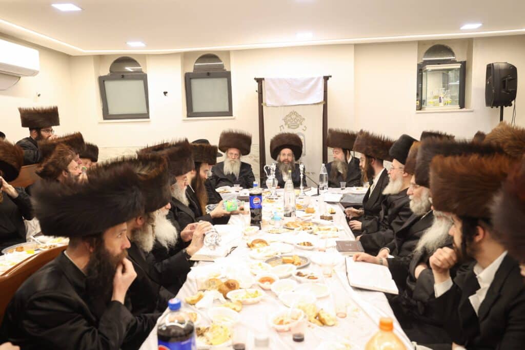 אב"ד צאנז טשאקאווא שליט"א בהילולא לזקנו ה-'דברי חיים'