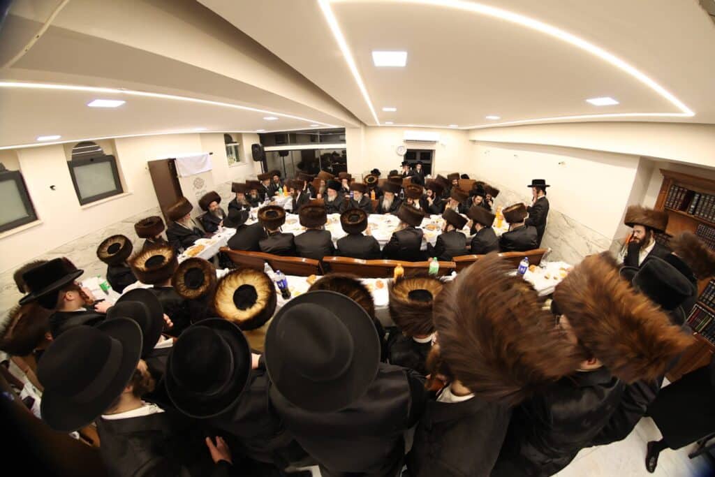 אב"ד צאנז טשאקאווא שליט"א בהילולא לזקנו ה-'דברי חיים'