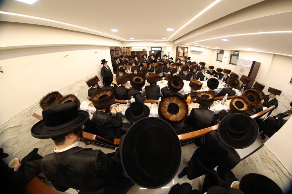 אב"ד צאנז טשאקאווא שליט"א בהילולא לזקנו ה-'דברי חיים'