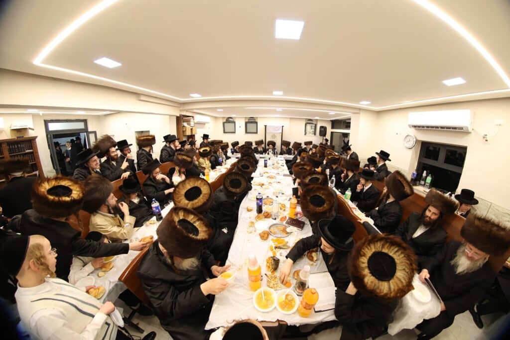 אב"ד צאנז טשאקאווא שליט"א בהילולא לזקנו ה-'דברי חיים'