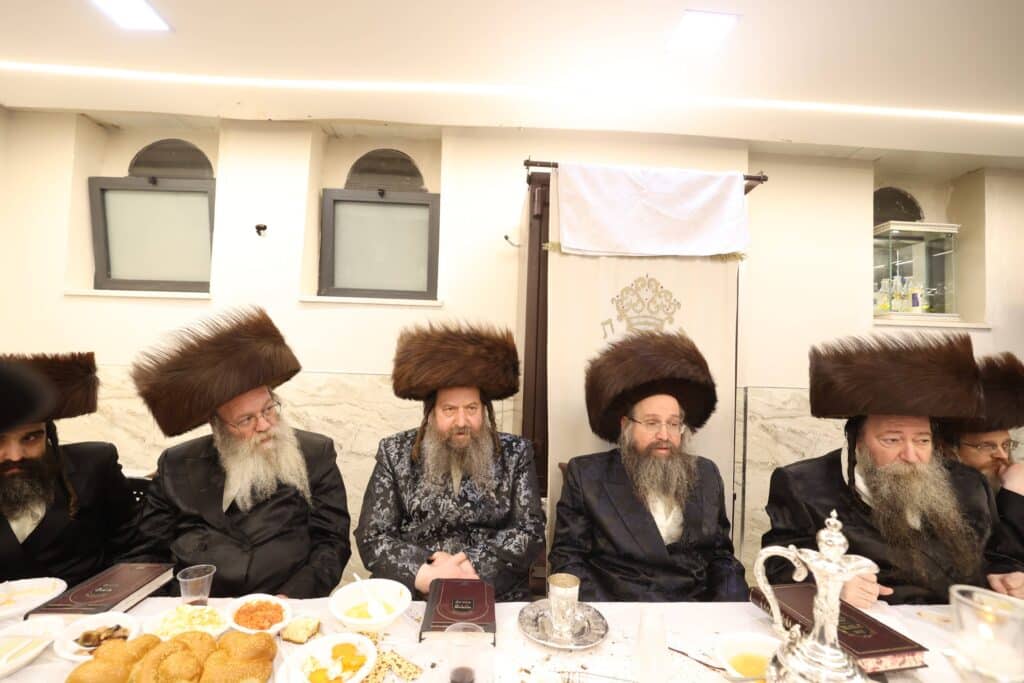 אב"ד צאנז טשאקאווא שליט"א בהילולא לזקנו ה-'דברי חיים'